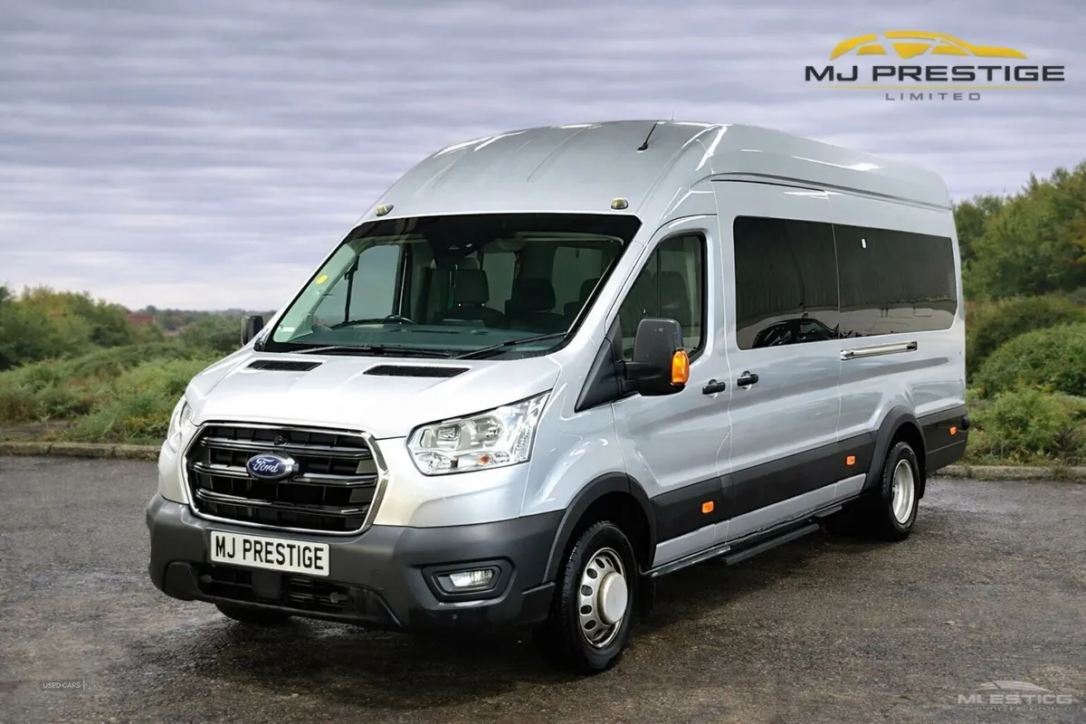 Ford Transit 460 L4 MINIBUS DIESEL RWD - Image 4