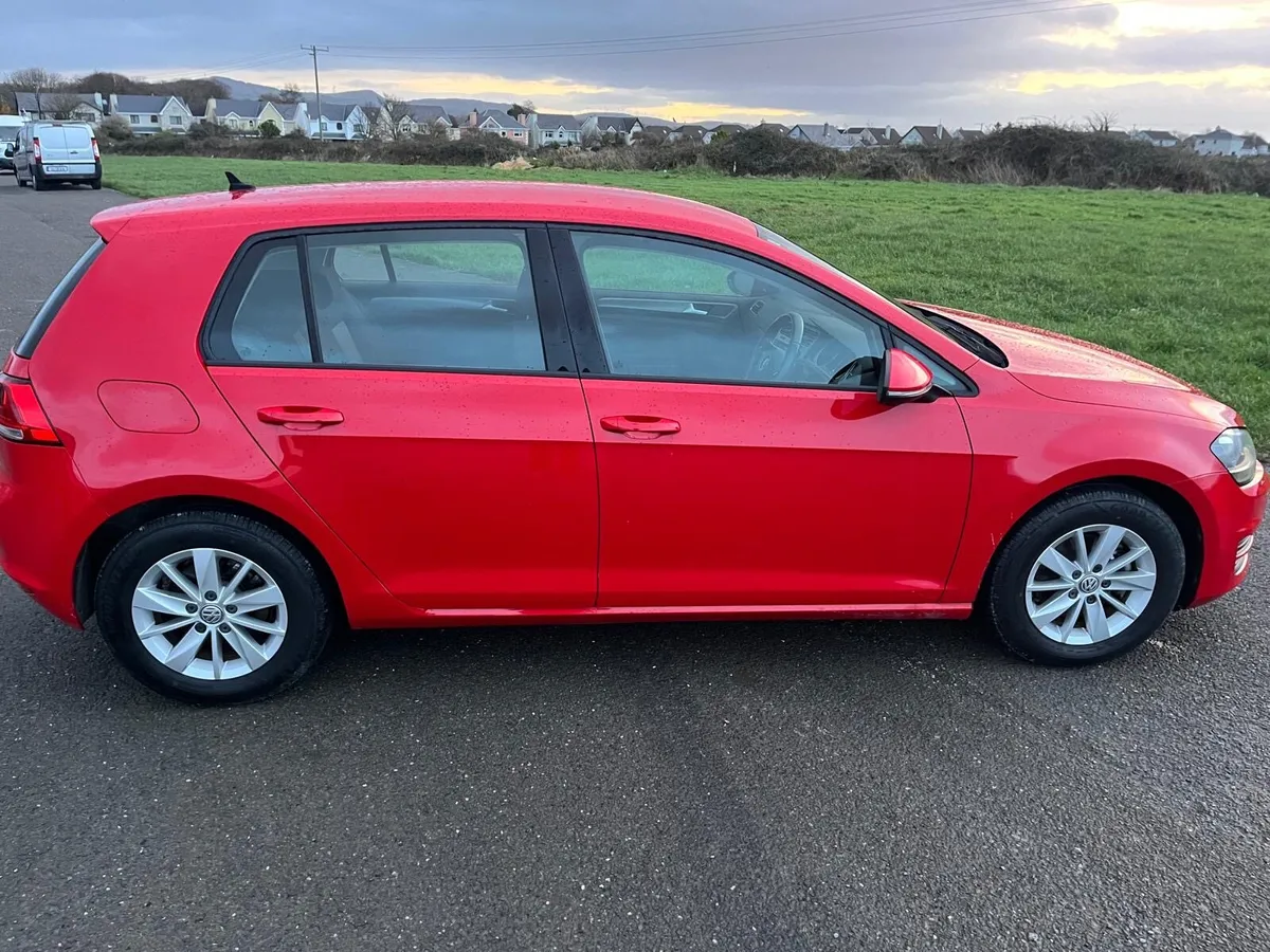 VW Golf 1.2TSI Auto - Image 2