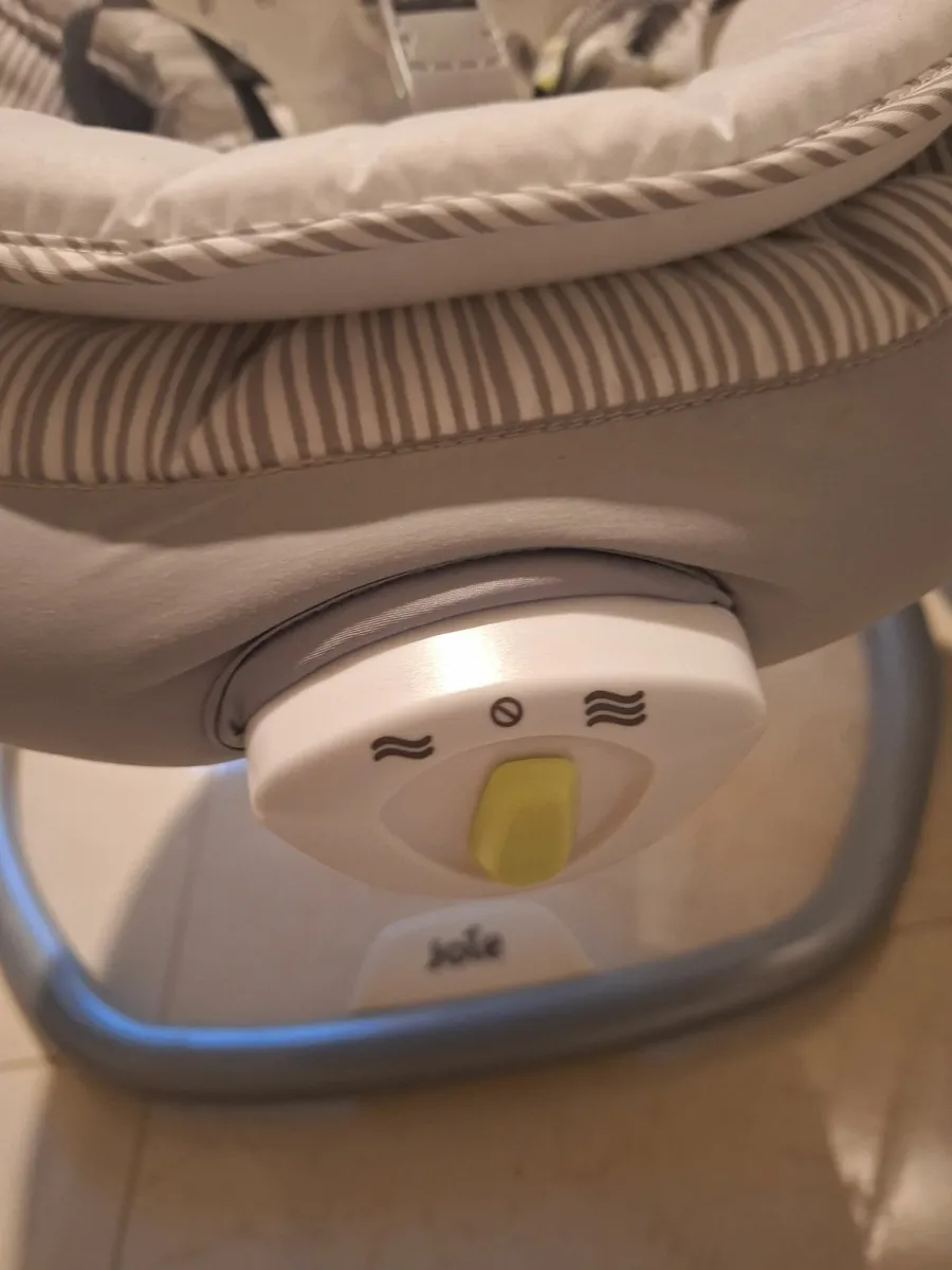 Joie swing seat - Image 4