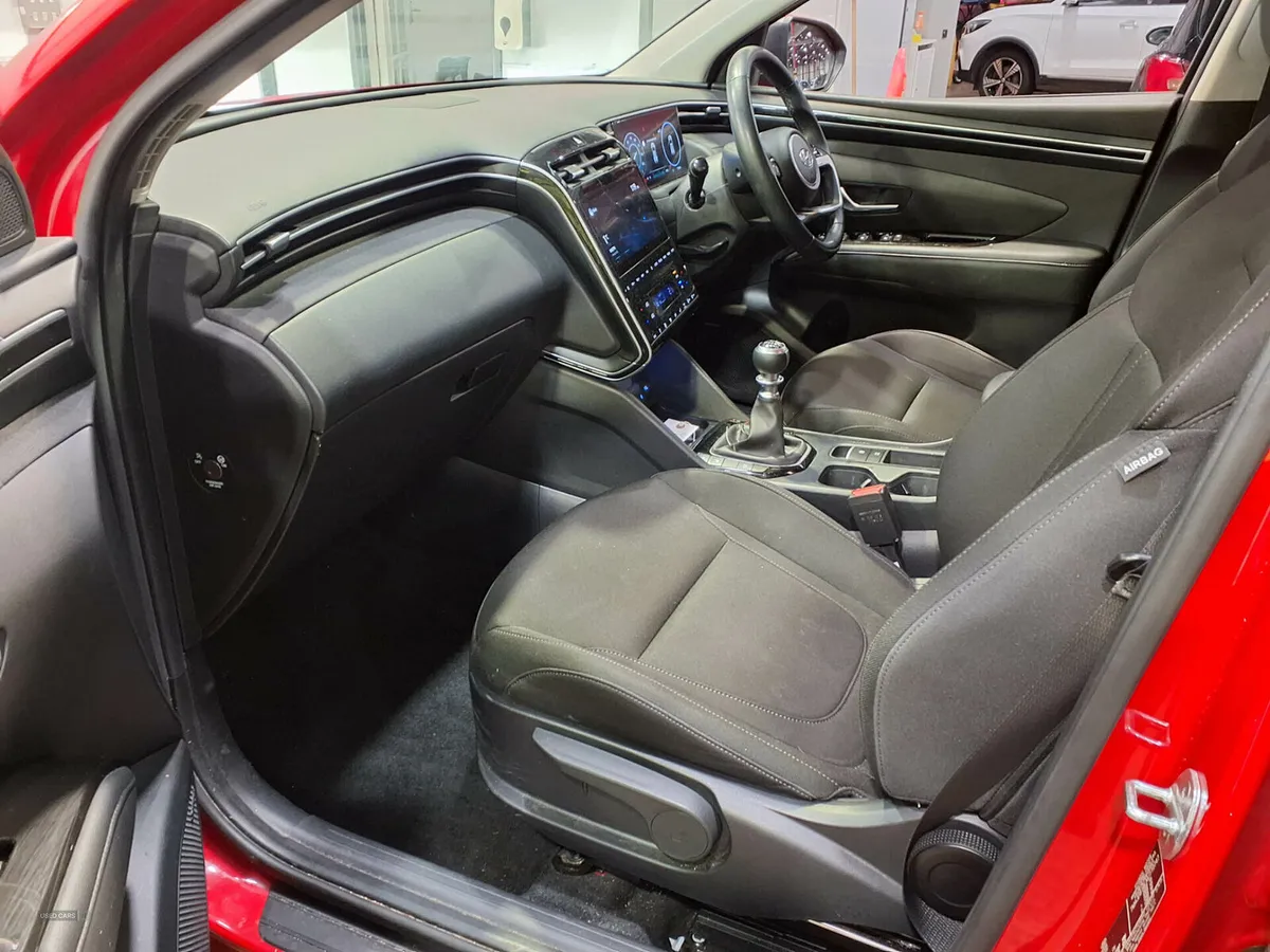 Hyundai Tucson ESTATE - Image 3