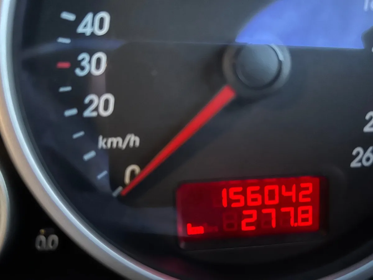 Volkswagen Touareg 2007 - Image 4