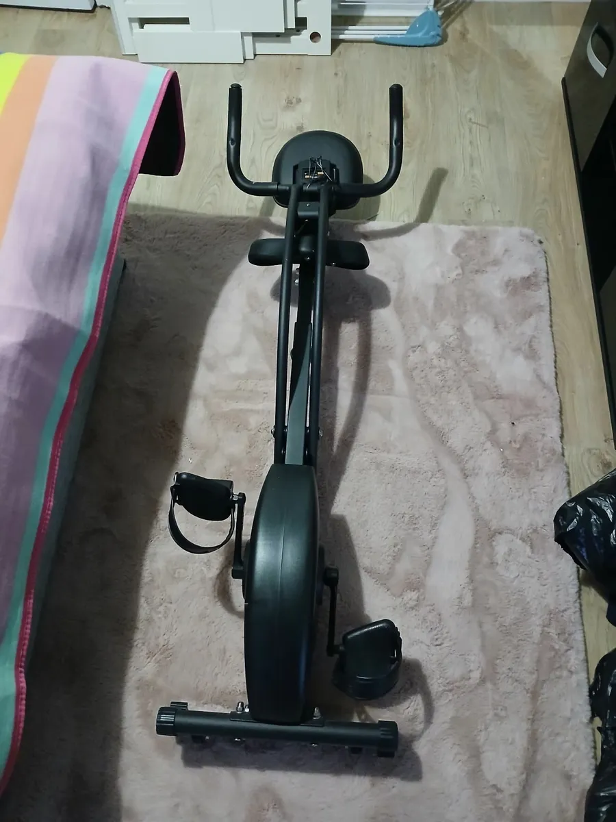 Exercise bike - Image 2