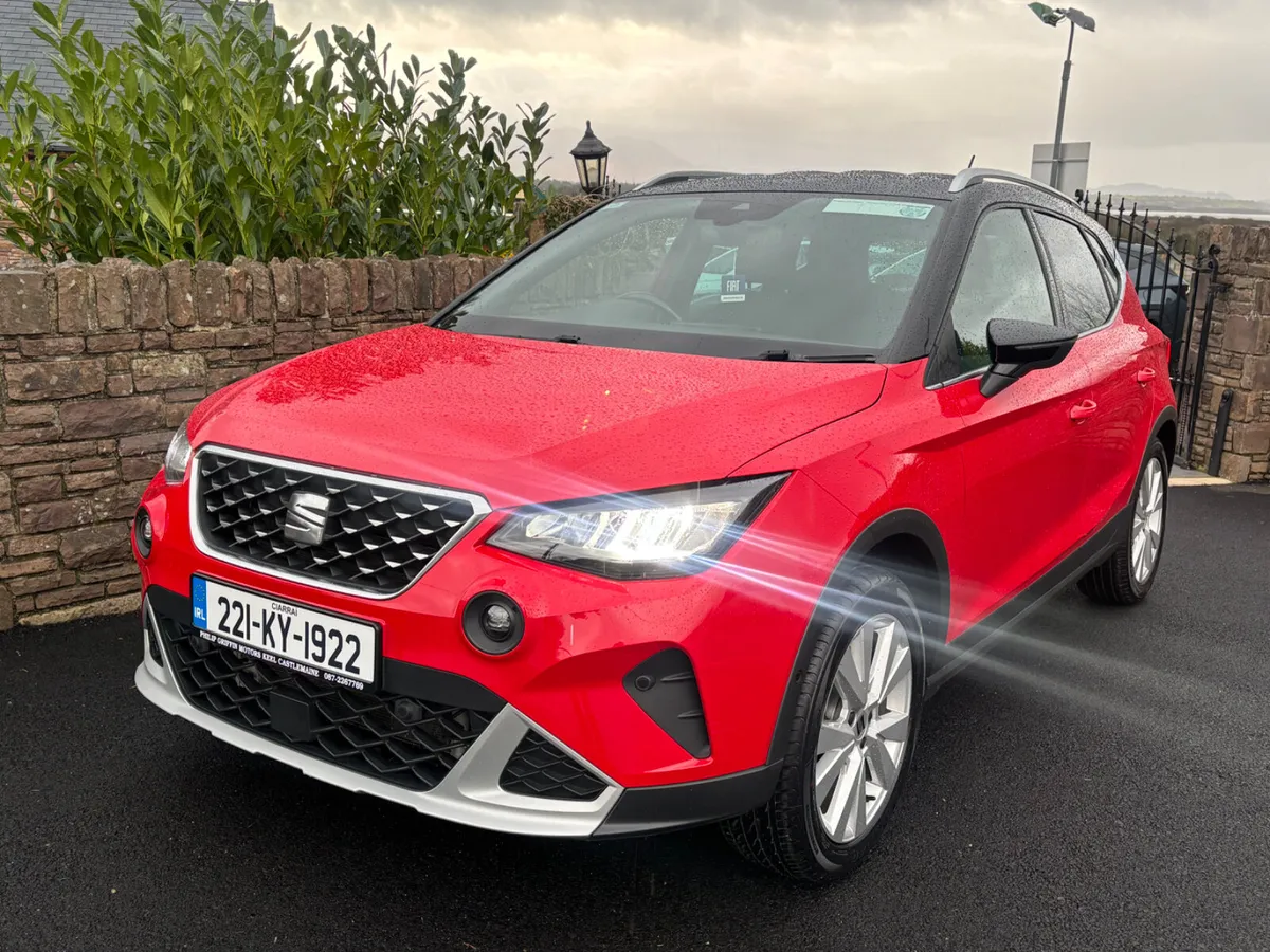 STUNNING SEAT ARONA TOP SPEC TWO TONE - Image 2