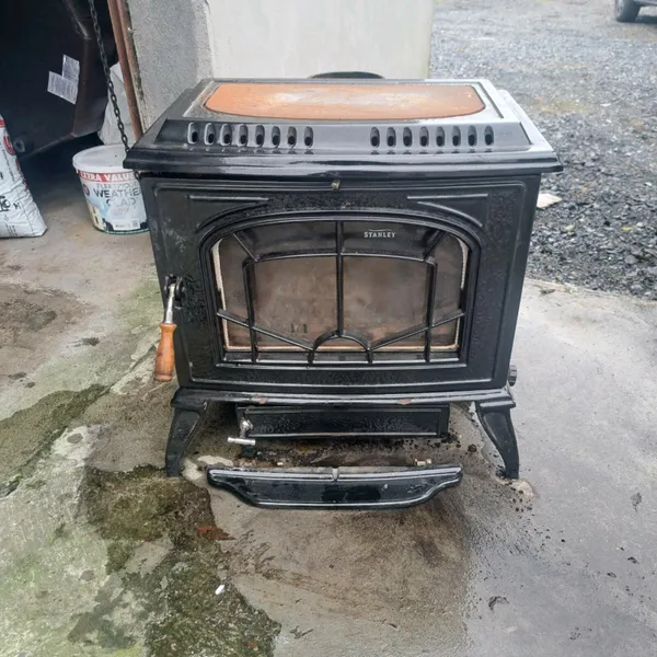 Stanley ashling stove for sale in Co. Westmeath for €950 on DoneDeal