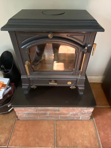 https://www.donedeal.ie/heating-for-sale/efel-stove/35320913