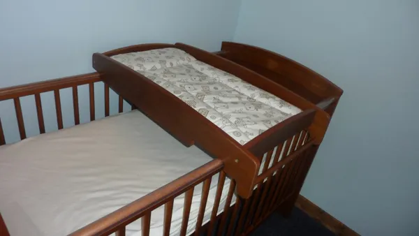 Mamas and papas riverside cot clearance bed