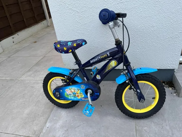 Junior bicycles for store sale