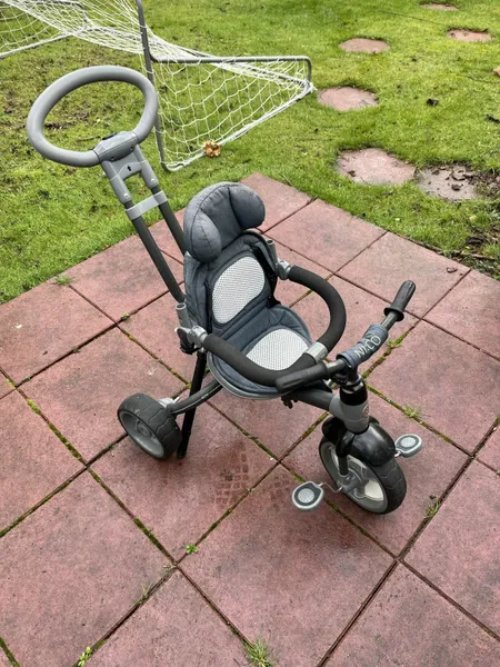 Q play 6 in deals 1 trike