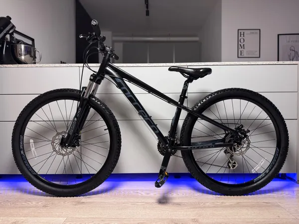 Junior Mountain Vengeance Junior Carrera Vengeance 16 Carrera