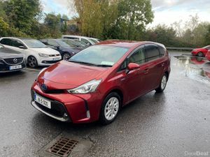 Toyota Prius Alpha / 7 Seater / 2018 / Auto / - Image 2