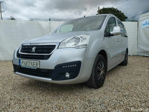 Wheelchair Car - Image 3