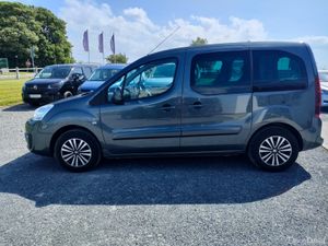 Wheelchair Car - Image 4