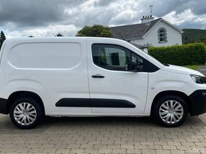 2019 Peugeot Partner Professional 1.6 BlueHDi 100b - Image 4