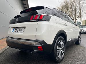 Peugeot 3008 2023 - Image 3