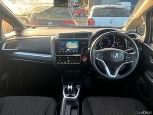 Honda fit auto hybrid low millage - Image 4