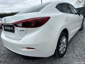 🔵 Mazda3 1.5 105PS EXECUTIVE SE 4DR - Image 4