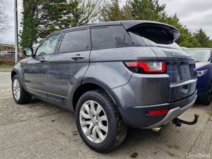 2017 LAND ROVER RANGE ROVER SE TECH 2.0 TD4 150BHP - Image 4