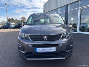 Wheelchair Car - Image 2