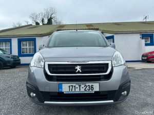 Wheelchair Car - Image 2