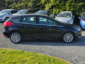 Ford Focus Automatic! Top spec - Image 2