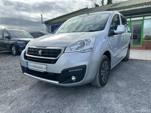 Wheelchair Car - Image 3