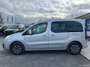 Wheelchair Car - Image 4