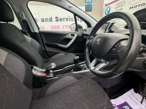 171 Peugeot 2008 1.6HDI Low Miles Warranty - Image 3