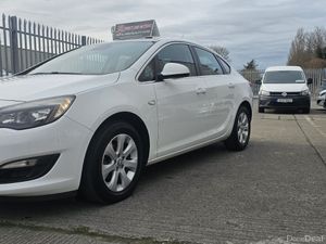 2016 Opel Astra Manual - Image 4