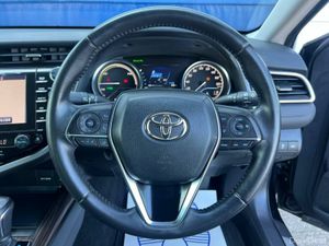 Toyota Camry G-LEATHER 2.5 HYBRID // HEADS-UP DISP - Image 4