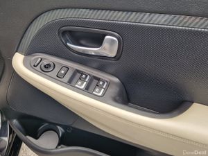 Kia Carens  OR RONDO GSE 5DR 2019 - Image 3