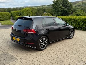 2019 Volkswagen Golf R-Line DSG 2.0TDi 150bhp - Image 4