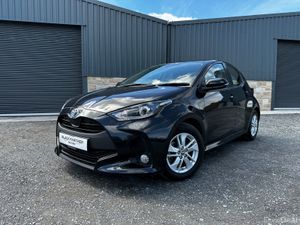 Toyota Yaris 231’ 1.5 Hybrid LUNA EXTREMELY LOW KM - Image 2