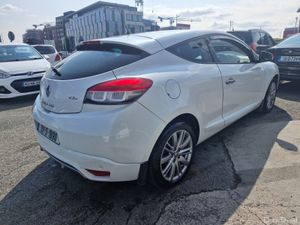 15 Megane AUTOMATIC Diesel GT Line 140klms €9,995* - Image 3