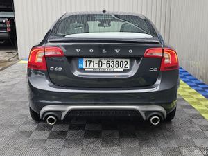 2017 Volvo S60 D2 120hp R-DESIGN SE NAV - Image 4