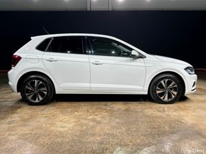 Volkswagen Polo 1.0L TSI AUTOMATIC COMFORT LINE - - Image 3