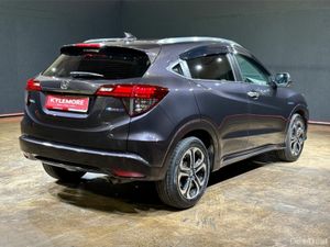 Honda Vezel HYBRID 1.5L AUTOMATIC - HALF LEATHER U - Image 4