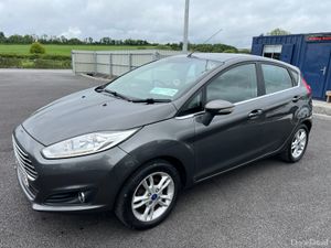 IRISH REG- 2016 Ford Fiesta Zetec 1.25 Petrol - Image 4