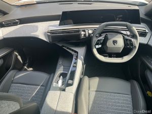 Peugeot 3008 Allure 1.2 Hybrid 136 - Image 4