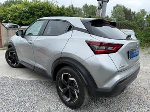 2023 Nissan Juke  1.6 HYBRID SV PREMIUM AUTO - Image 4