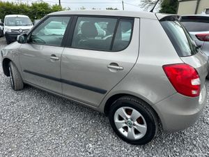 🔵 Skoda Fabia AMBITION 1.2 HTP 60BHP 4Dr  LOW KM - Image 3