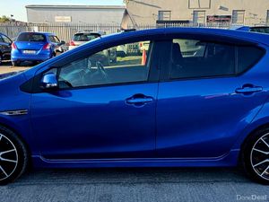 2017 Toyota Aqua G's Edition - Image 4