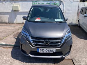 Nissan Serena 2.0i HYBRID 8 SEATER PETROL AUTOMATI - Image 4