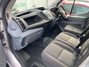 Ford Tourneo Transit van - Image 4