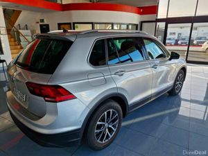 Volkswagen Tiguan COMFORTLINE 1.5 TSI MANUAL 6SPEE - Image 3