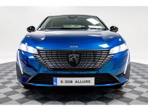 Peugeot 308 E-Allure 54kWh Auto 156HP - Image 2