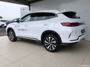 2025 BYD SEAL U Design AWD - Image 3