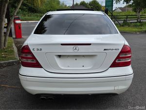 Mercedes-Benz C-Class C32 AMG AUTO FSH RARE CAR - Image 4