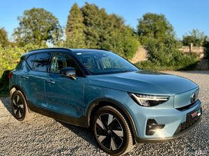 2024 Volvo XC40 BEV Recharge 238hp RWD Plus - Image 2