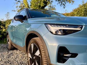 2024 Volvo XC40 BEV Recharge 238hp RWD Plus - Image 3