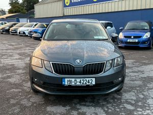 Skoda Octavia 1.6 Diesel Manual - Image 3
